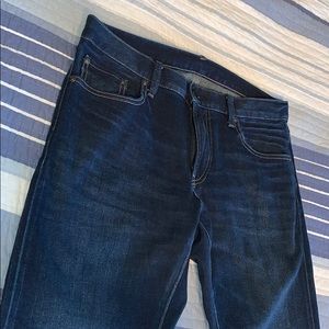 Uniqlo Slim Straight Jeans! Size 33x34